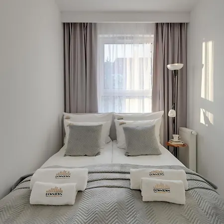 Portovo Riverside By Downtown Apartment Danzig