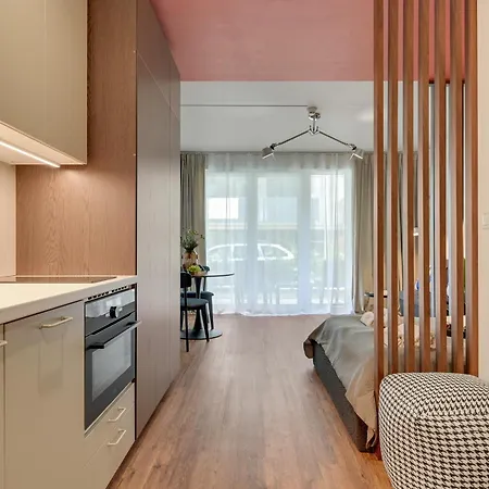 Portovo Riverside By Downtown Apartment Danzig