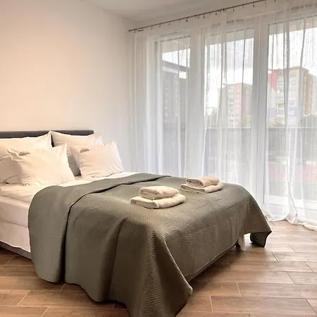 Portovo Riverside By Downtown Apartment