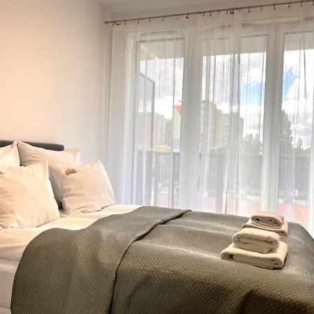 Portovo Riverside By Downtown Apartment *